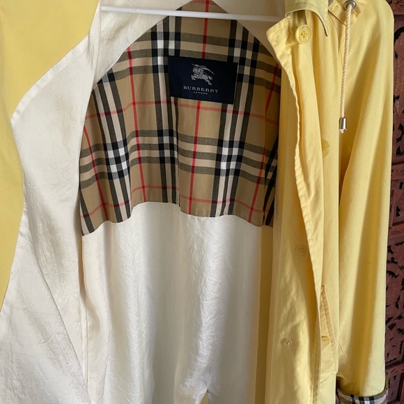 Burberry Vintage Trench Coat - Picture 2 of 10